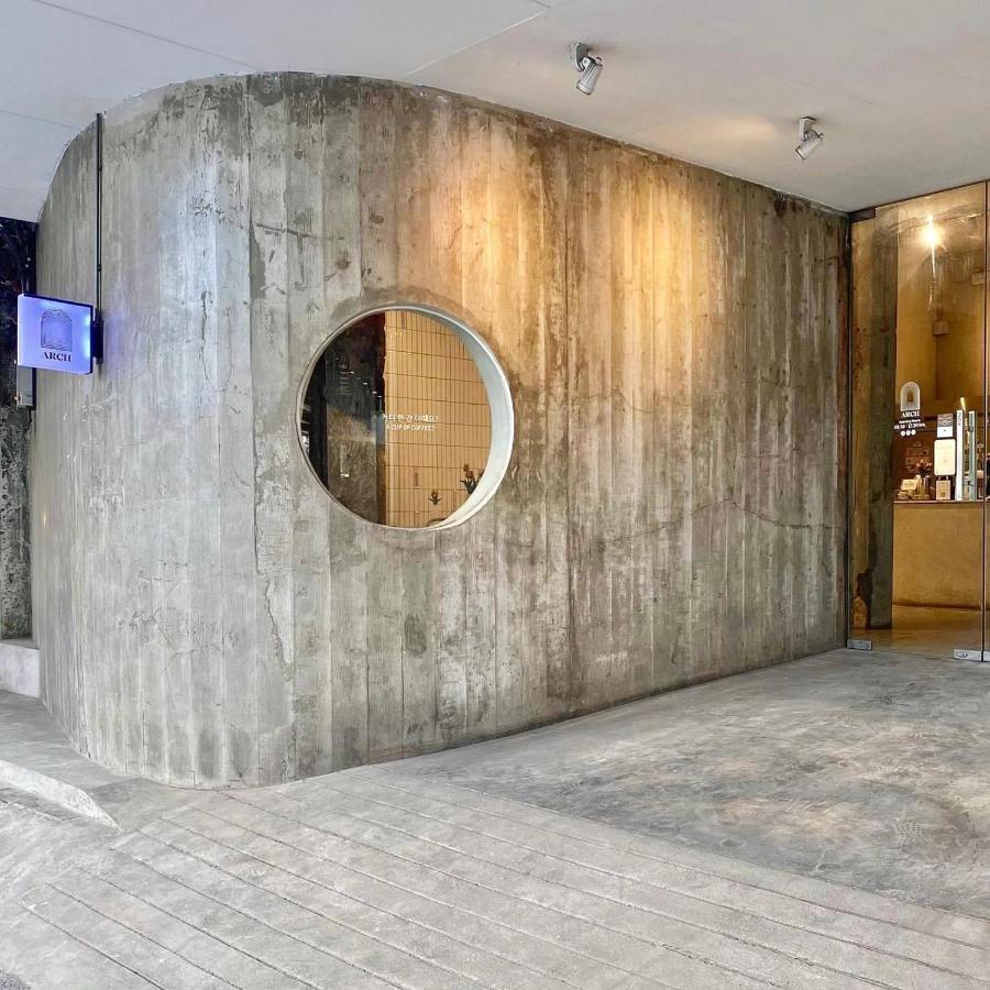 E11 Hotel - Bts Punnawithi Бангкок Экстерьер фото