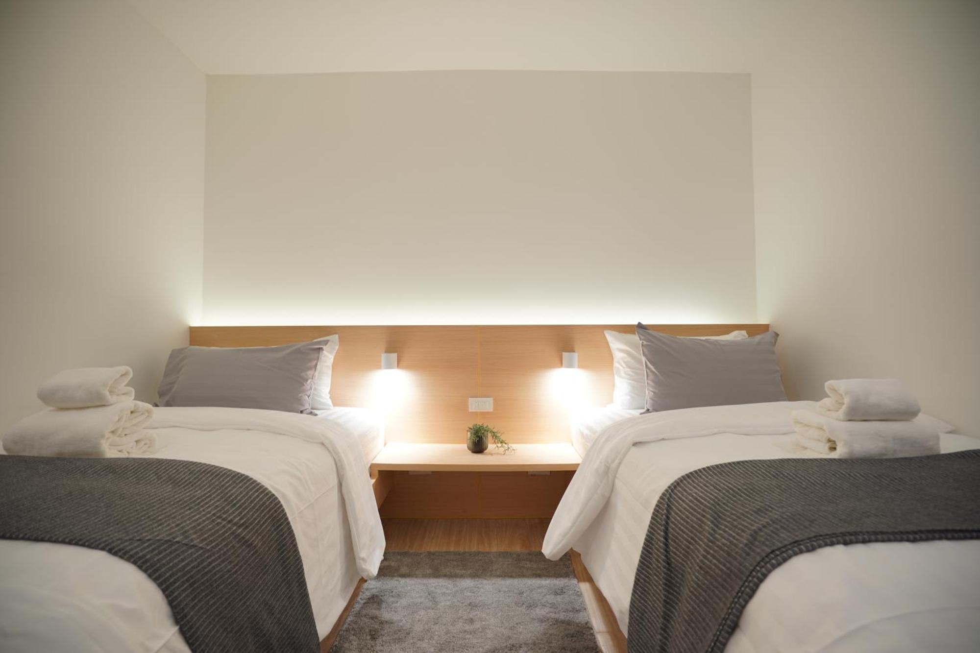 E11 Hotel - Bts Punnawithi Бангкок Экстерьер фото